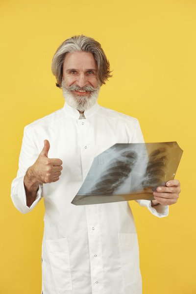 Dr. Marc Lefebvre